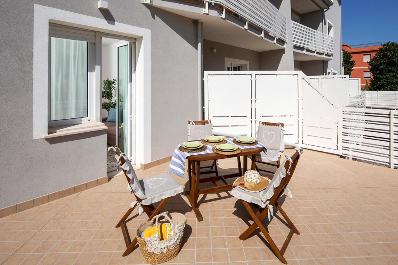 Appartamenti Villa Miramare Rimini Exteriér fotografie