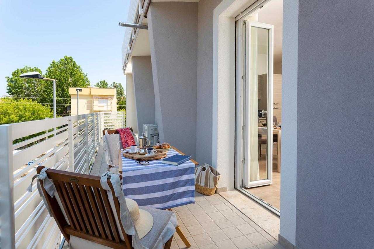 Appartamenti Villa Miramare Rimini Exteriér fotografie