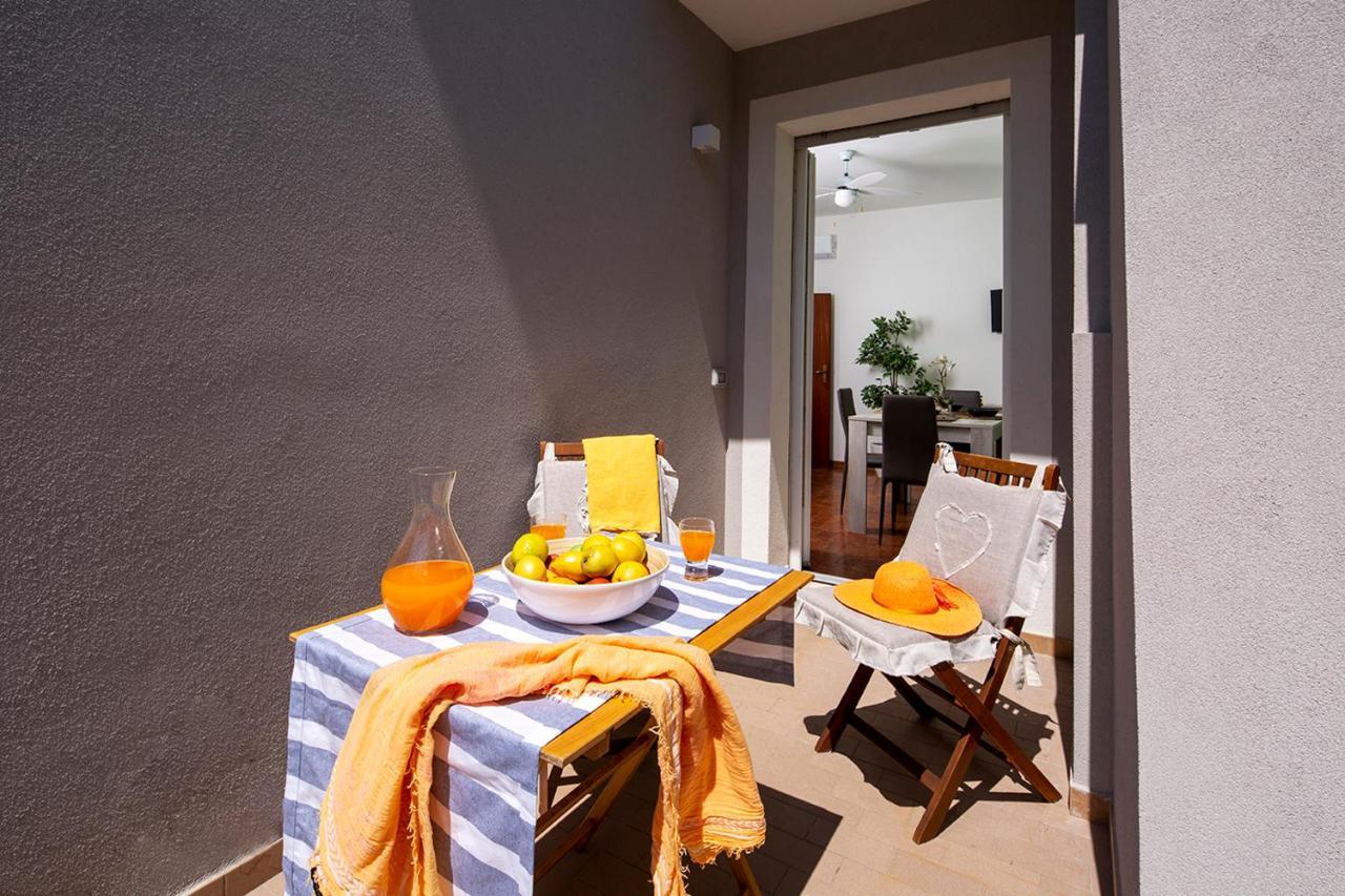 Appartamenti Villa Miramare Rimini Exteriér fotografie
